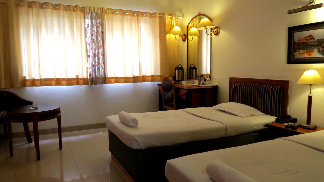 Hotel Grape City Nashik Exterior photo